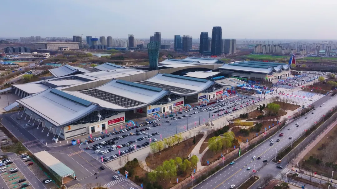 龍普股份攜2025戰(zhàn)略品類(lèi)水箱參展2025HPE中國(guó)熱泵展，并為空氣能PK大舞臺(tái)提供優(yōu)質(zhì)水力模塊